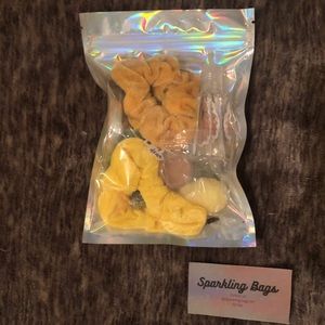 Stuffed Gift Bag (yellow)